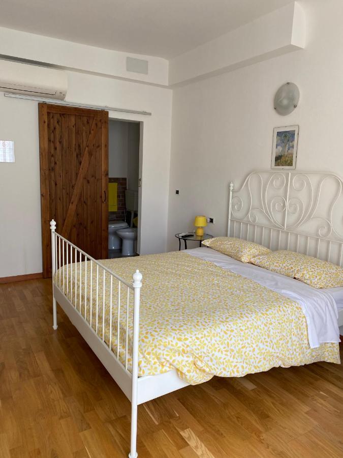 B&B Dormire Dai Grimaldi Génova Exterior foto